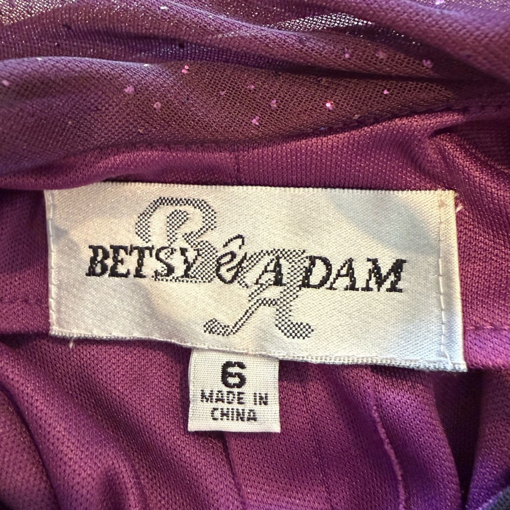 Purple, embellished evening gown - Picture 4 of 5